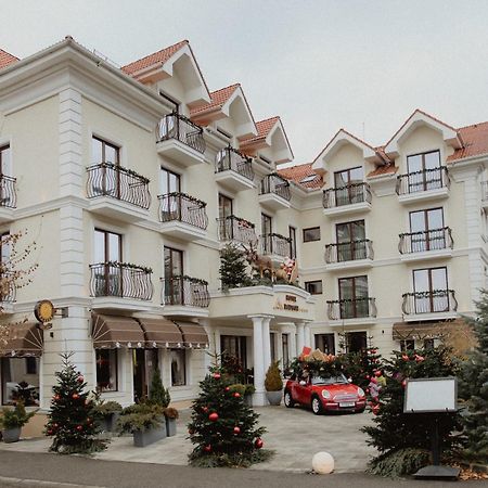 Radsor Hotel Rîşnov Esterno foto