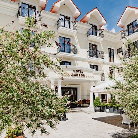 Radsor Hotel Rîşnov Esterno foto